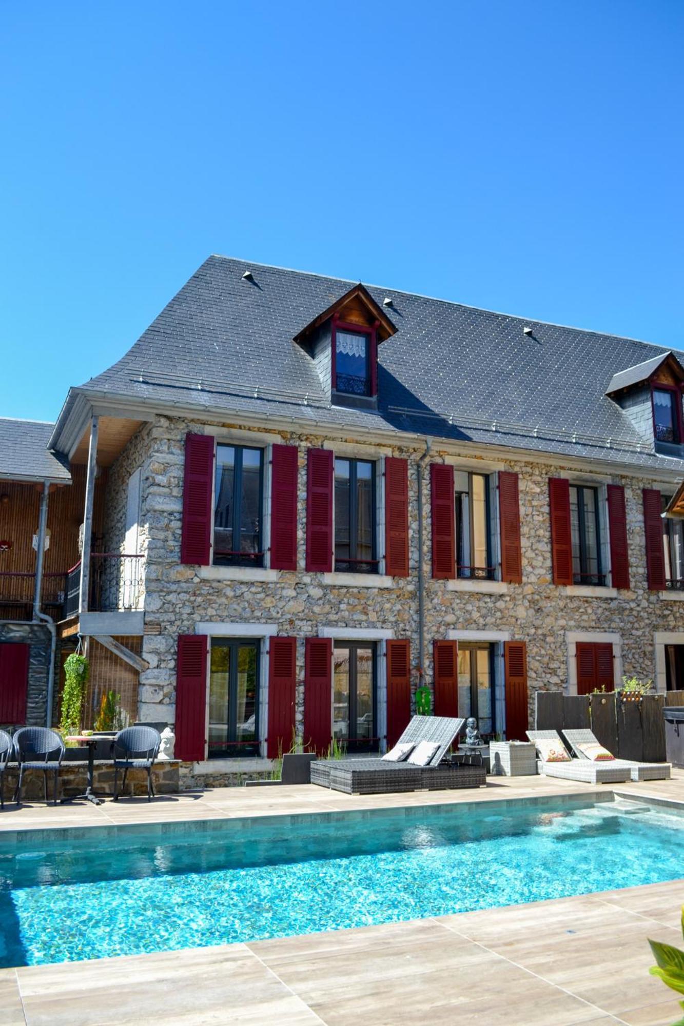 A Nouste Chambres D'Hotes Et Gite Only Adults كامبان المظهر الخارجي الصورة