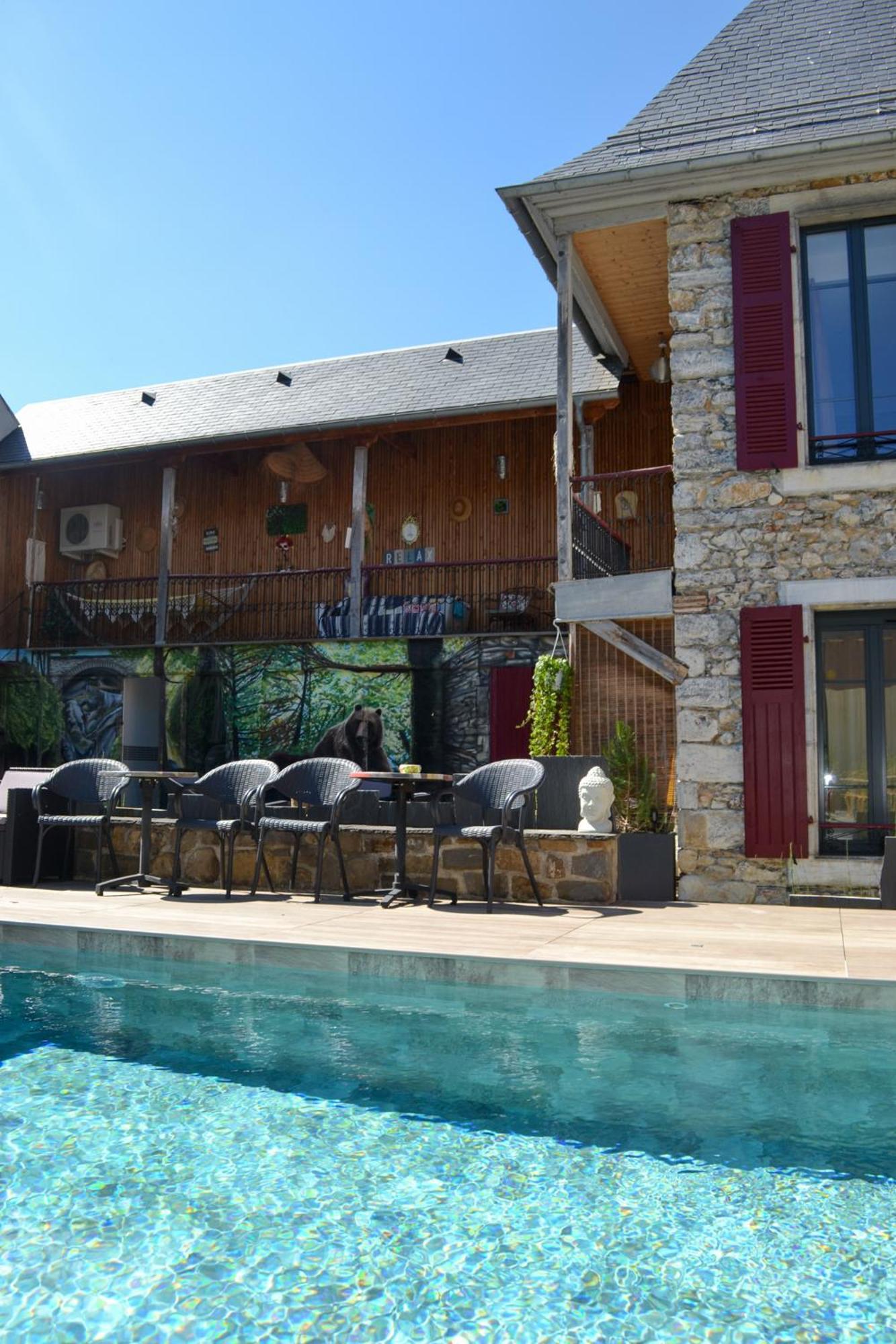 A Nouste Chambres D'Hotes Et Gite Only Adults كامبان المظهر الخارجي الصورة