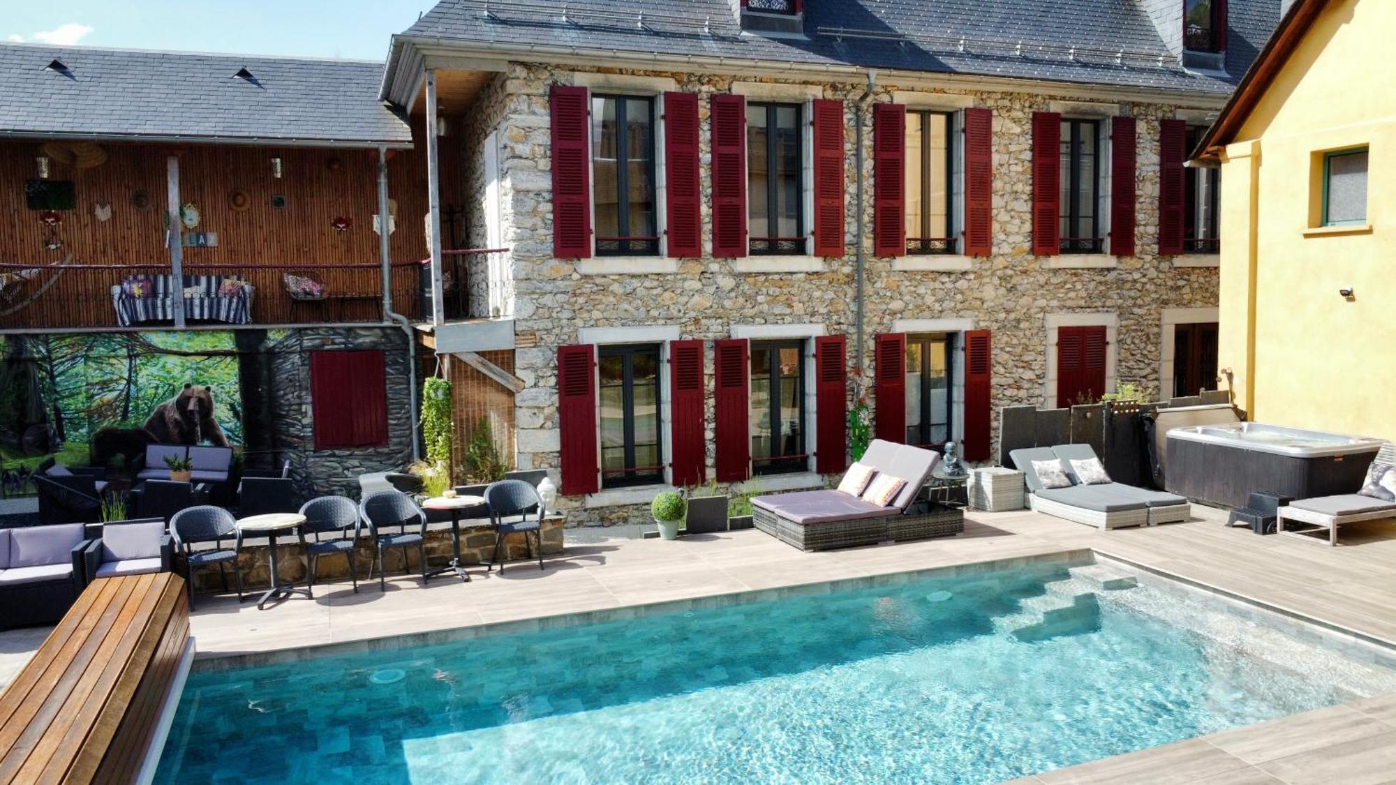 A Nouste Chambres D'Hotes Et Gite Only Adults كامبان المظهر الخارجي الصورة