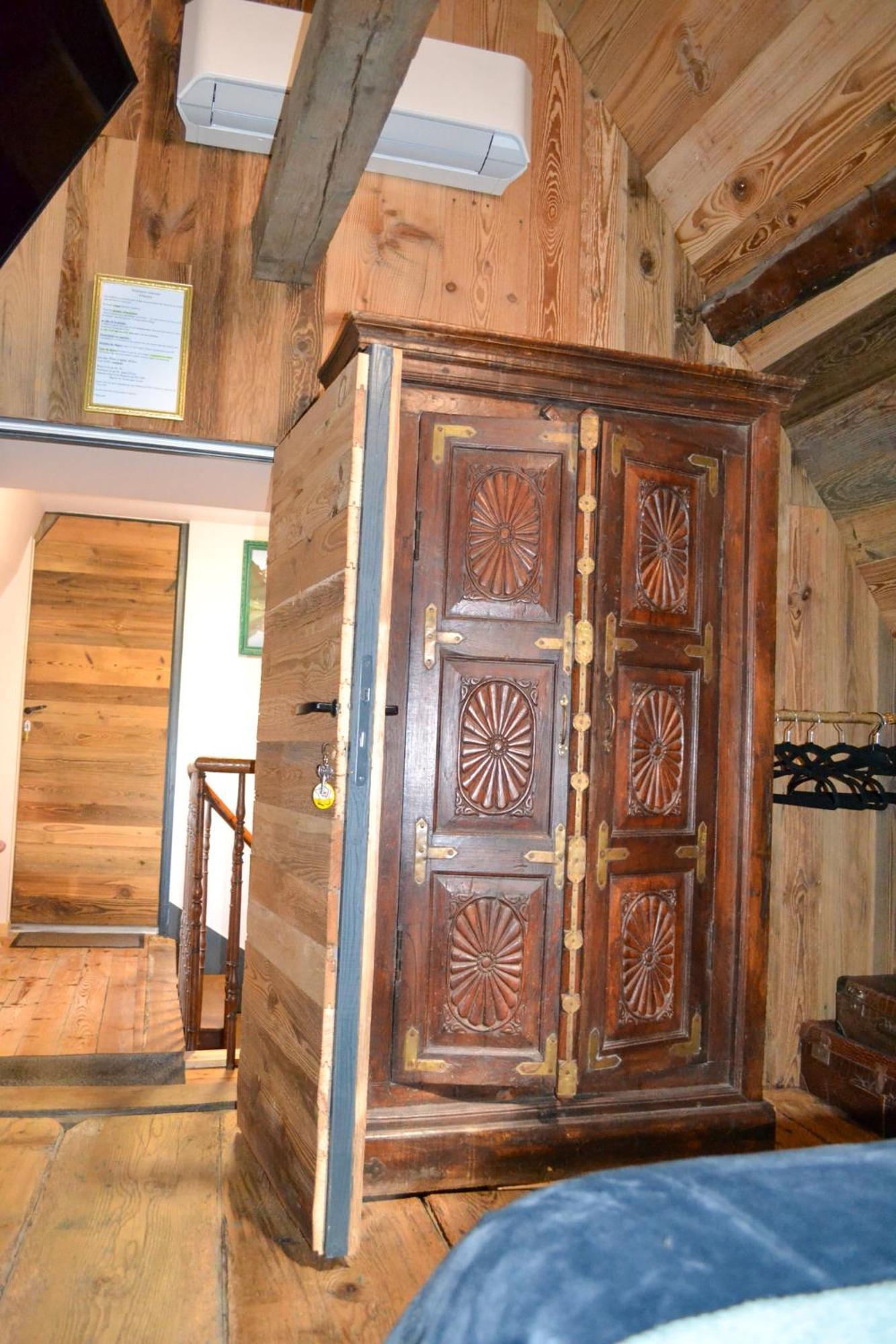 A Nouste Chambres D'Hotes Et Gite Only Adults كامبان المظهر الخارجي الصورة