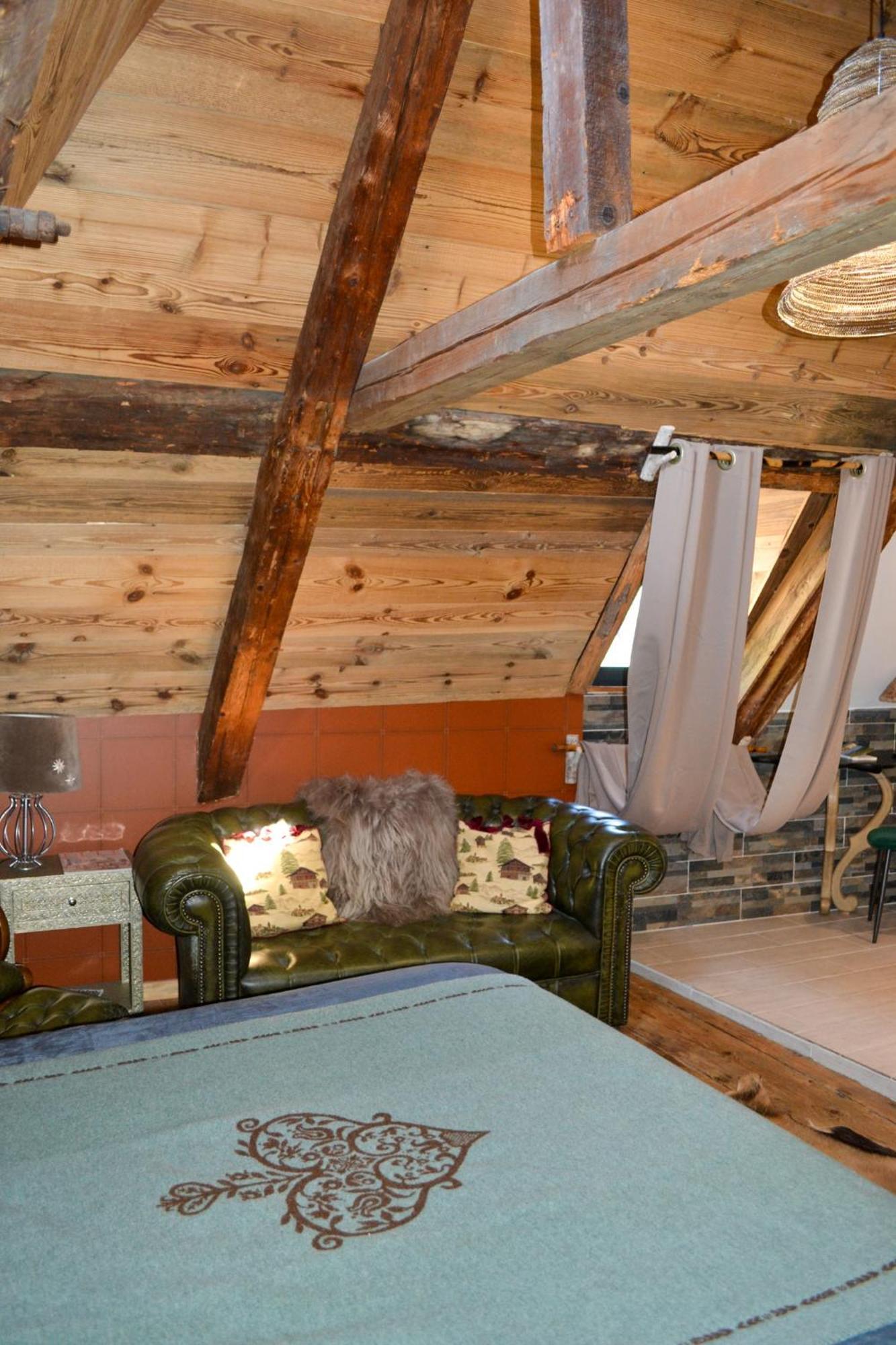 A Nouste Chambres D'Hotes Et Gite Only Adults كامبان المظهر الخارجي الصورة