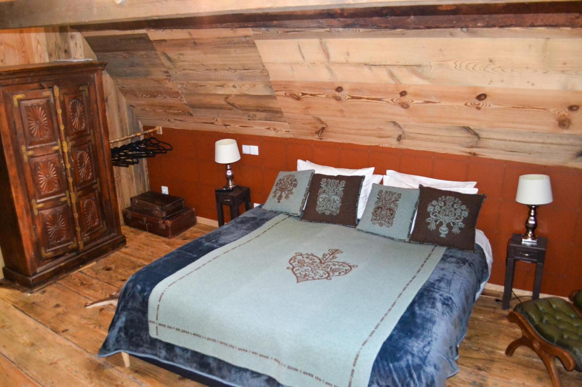 A Nouste Chambres D'Hotes Et Gite Only Adults كامبان المظهر الخارجي الصورة
