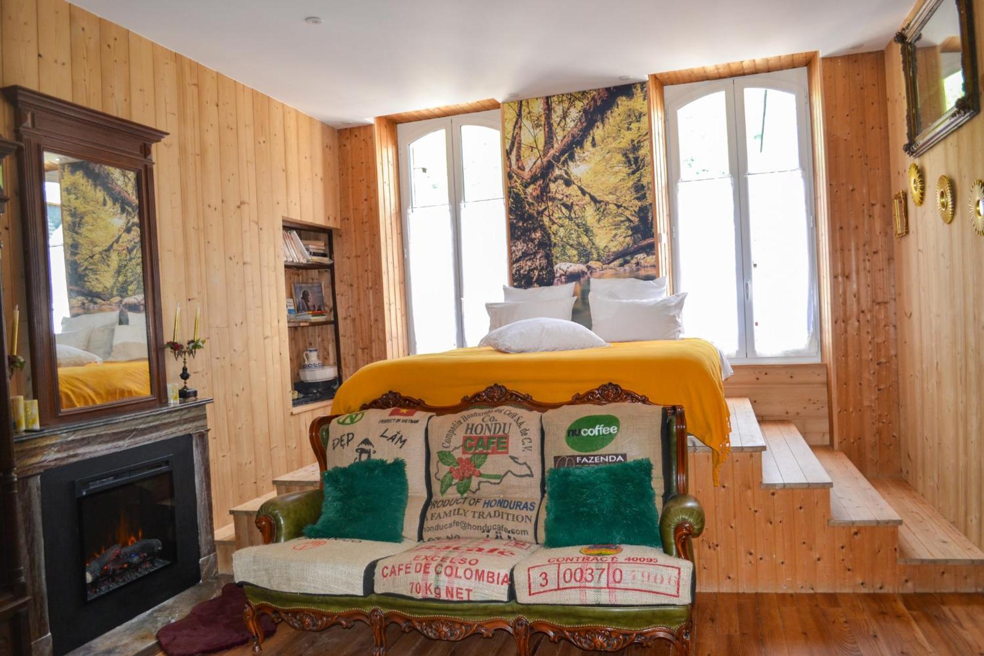A Nouste Chambres D'Hotes Et Gite Only Adults كامبان المظهر الخارجي الصورة