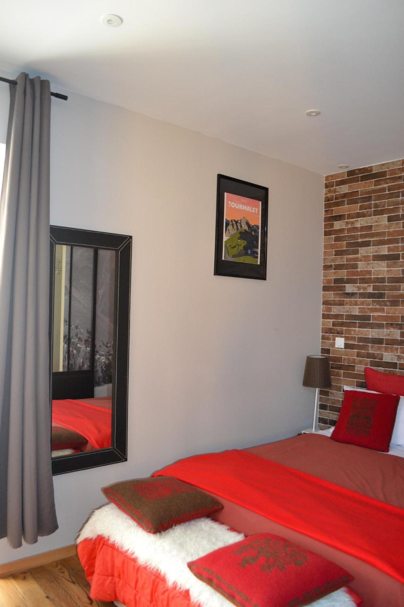 A Nouste Chambres D'Hotes Et Gite Only Adults كامبان المظهر الخارجي الصورة